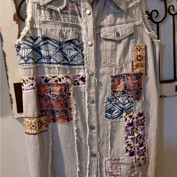 POL Multicolor Patchwork Sleeveless Tunic - Picture 3 of 7